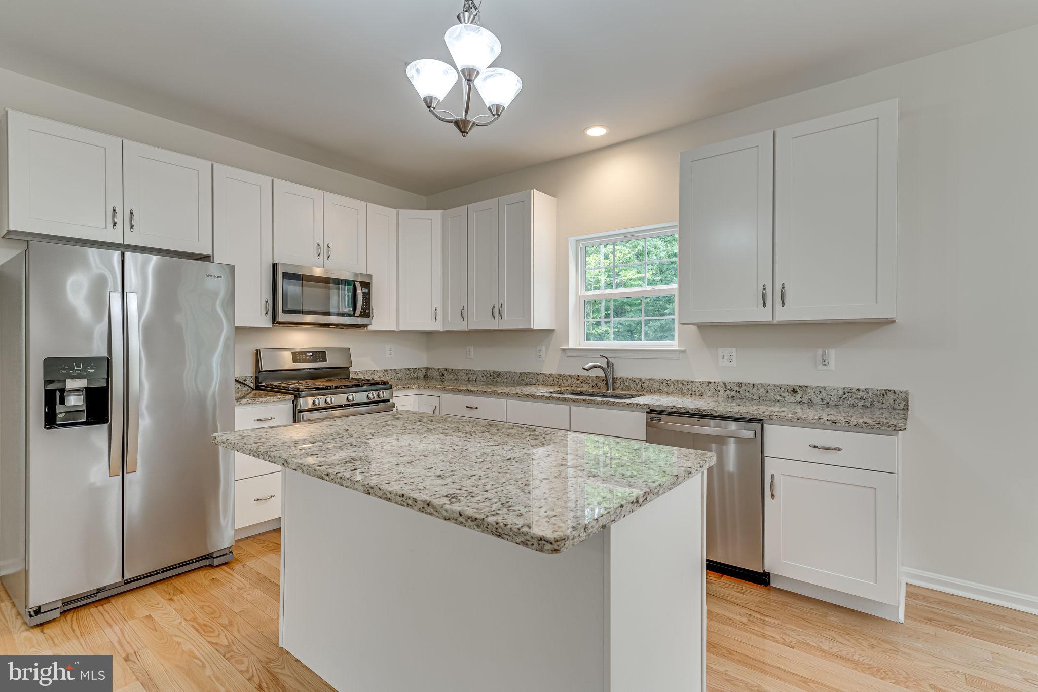 LAKE RIDGE - Residential