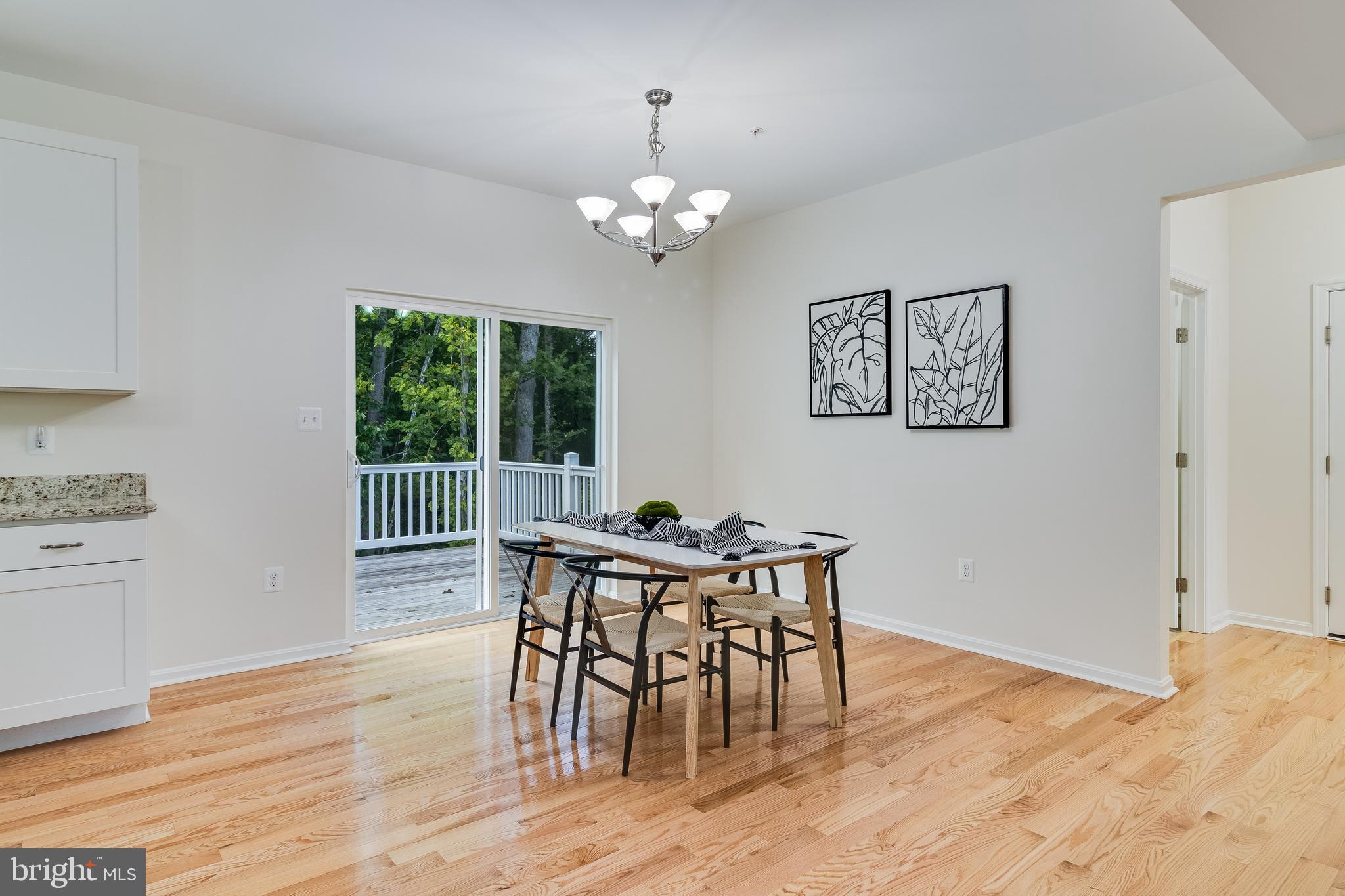 LAKE RIDGE - Residential