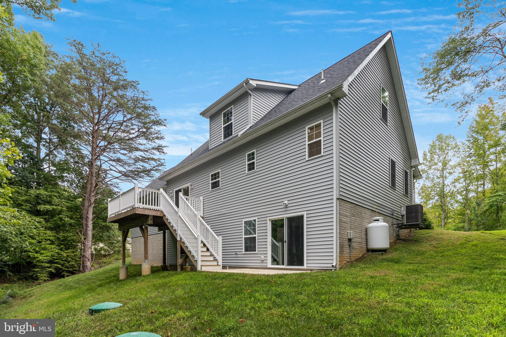 LAKE RIDGE - Residential