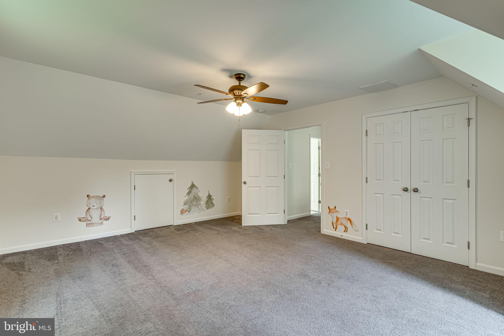 LAKE RIDGE - Residential