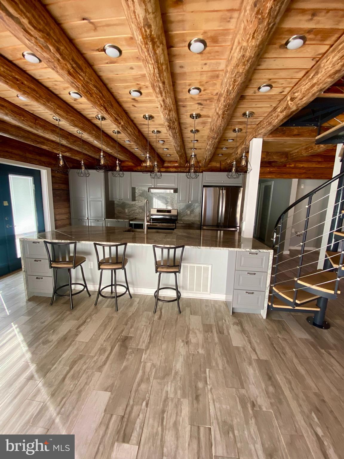 112 ENGLAND RUN LANE