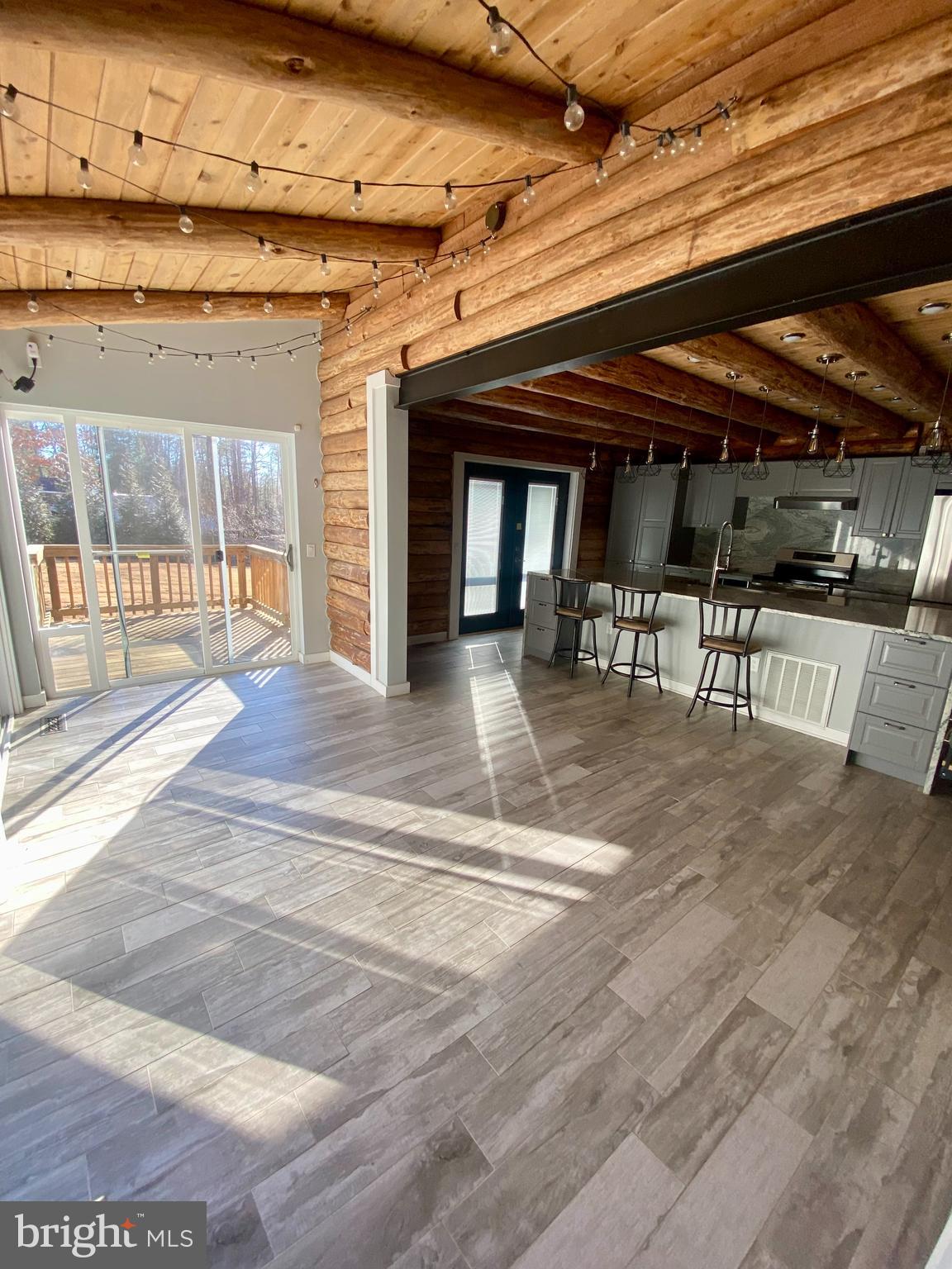 112 ENGLAND RUN LANE