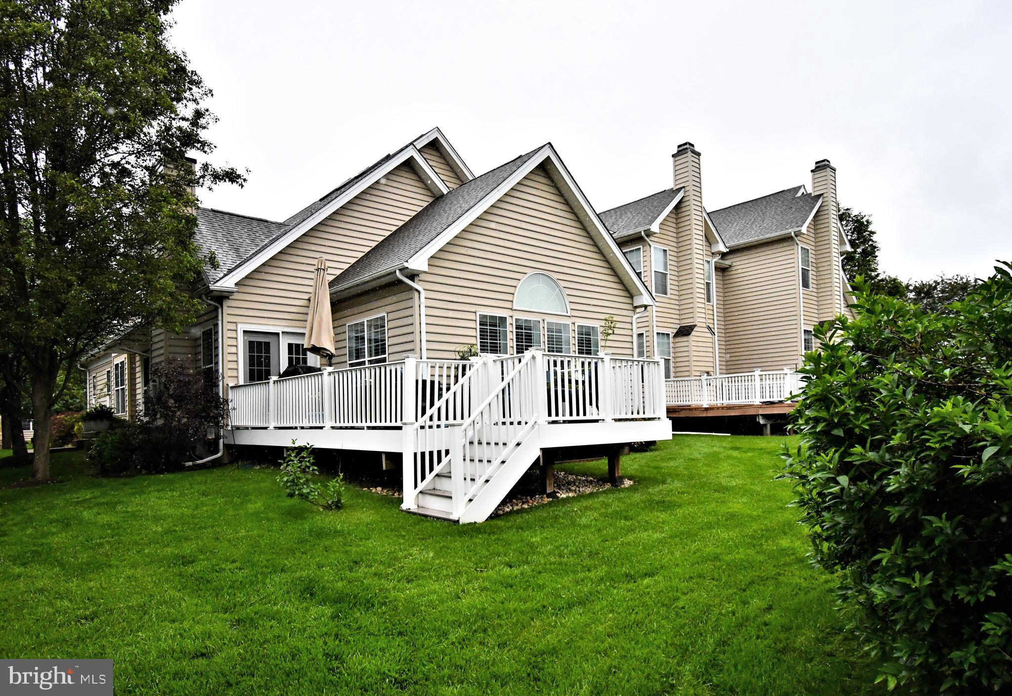 RIVERCREST - Residential