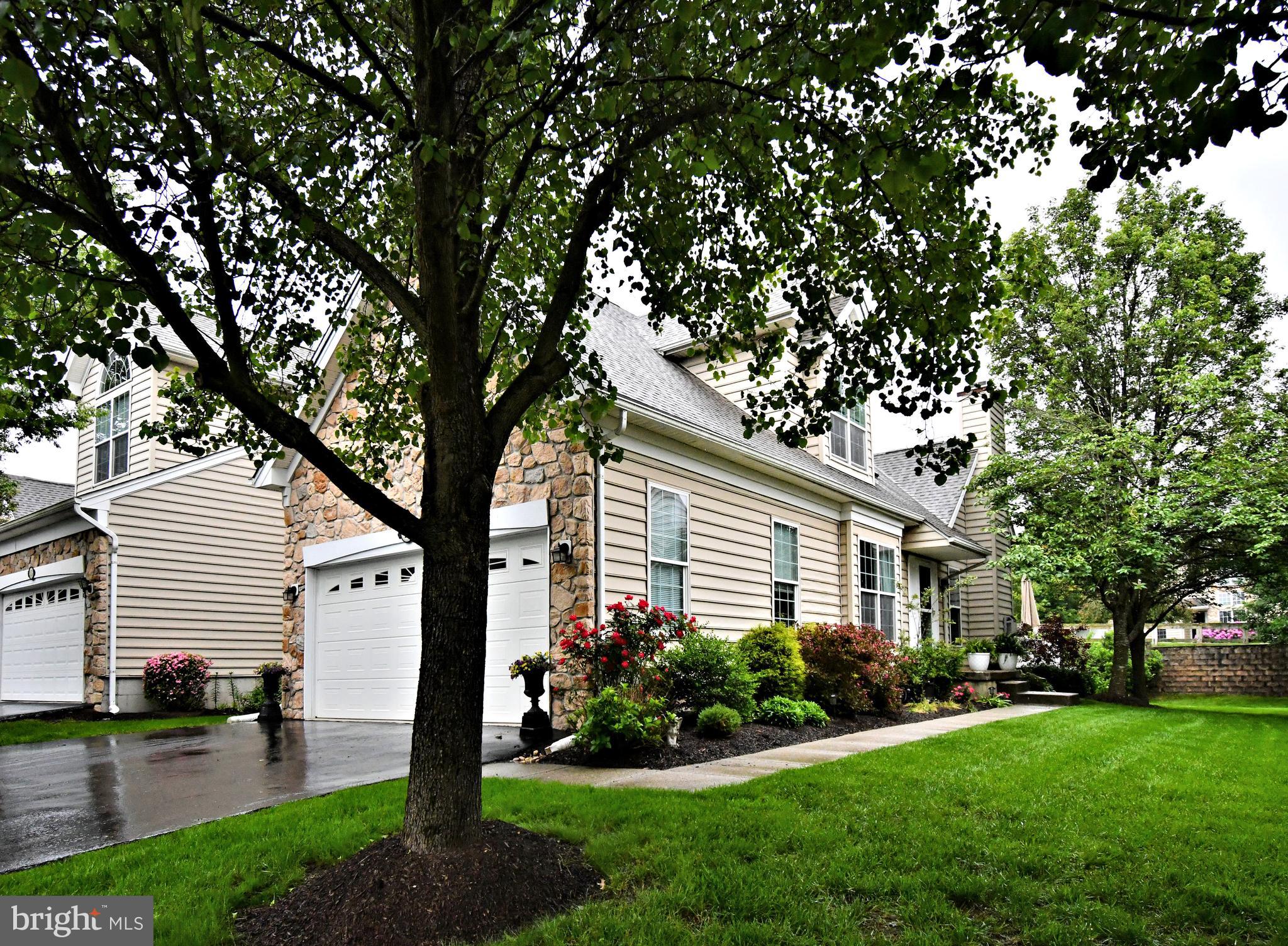 RIVERCREST - Residential