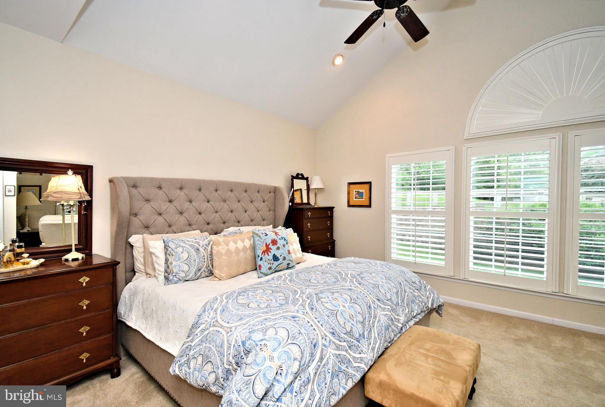 RIVERCREST - Residential