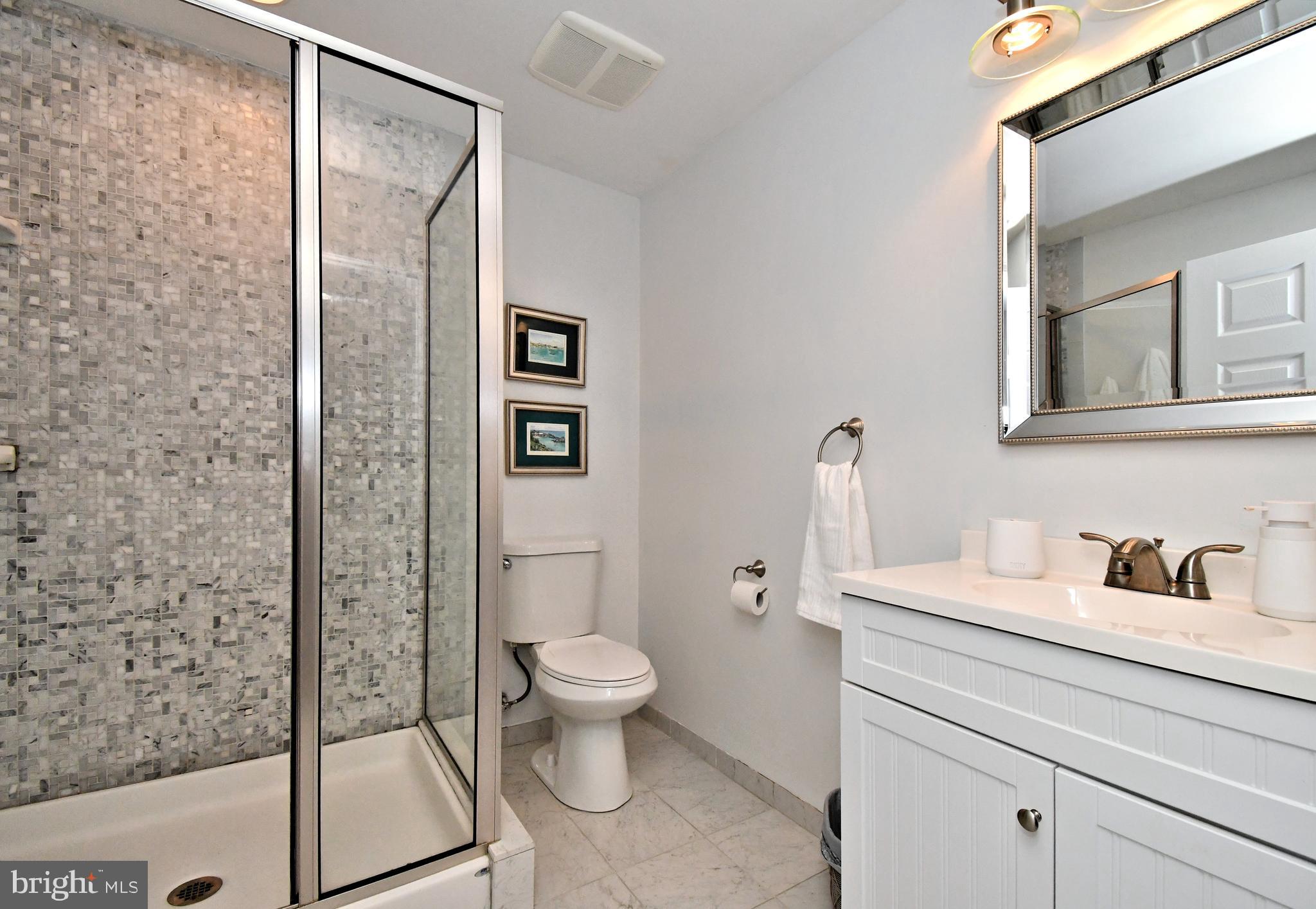 RIVERCREST - Residential