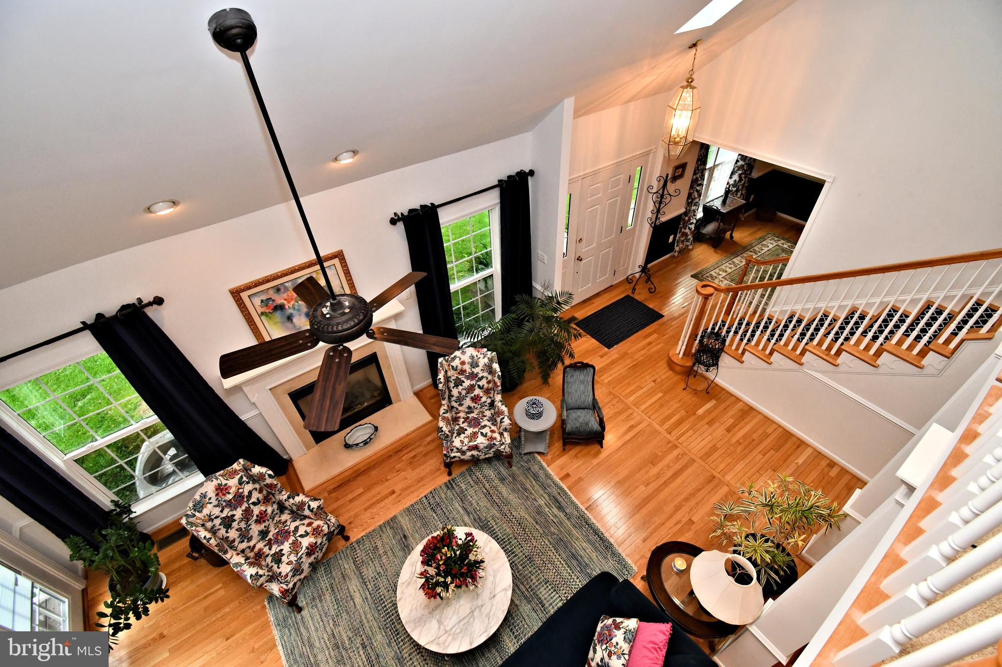 RIVERCREST - Residential