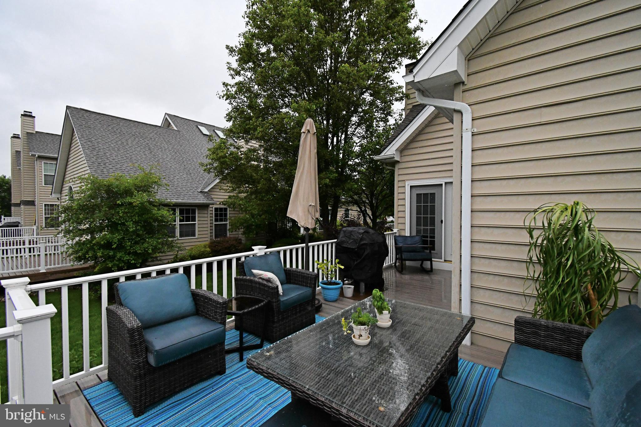 RIVERCREST - Residential