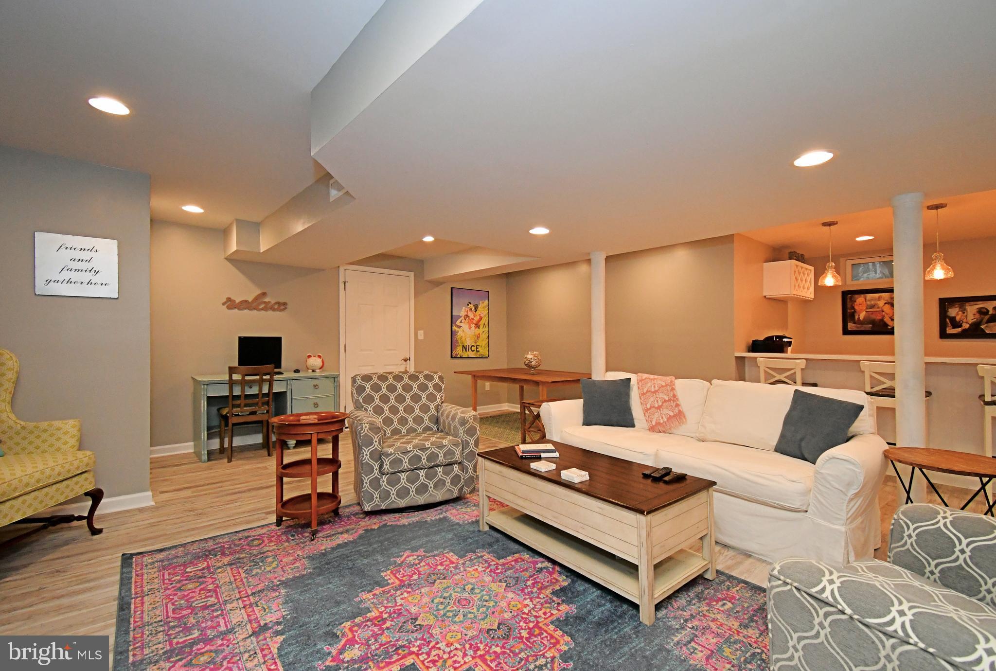 RIVERCREST - Residential