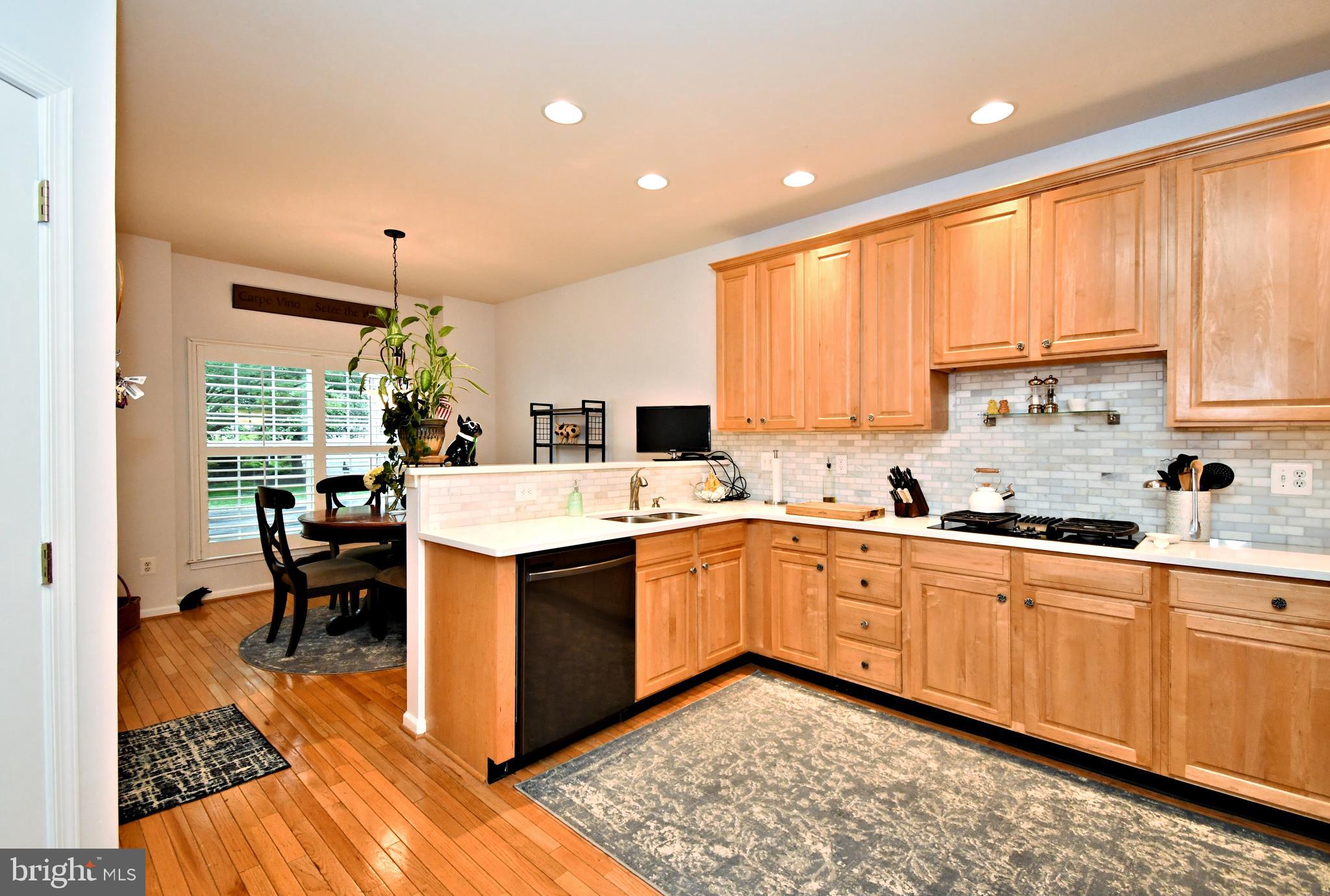 RIVERCREST - Residential