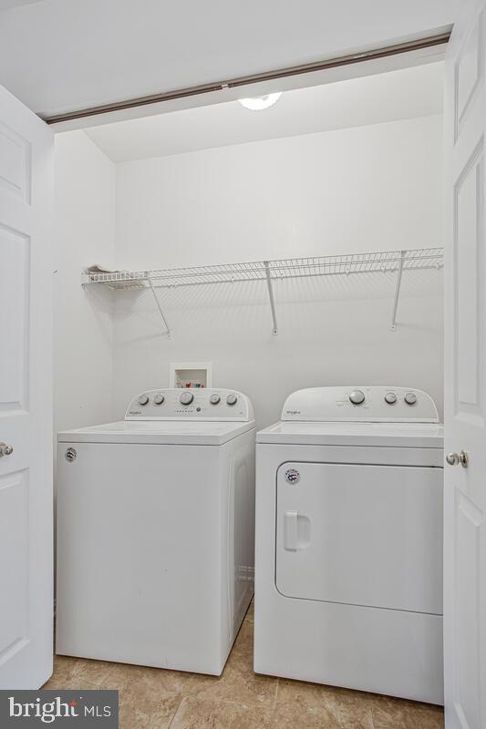 CARRIAGE PINES/LAKE VILL - Residential