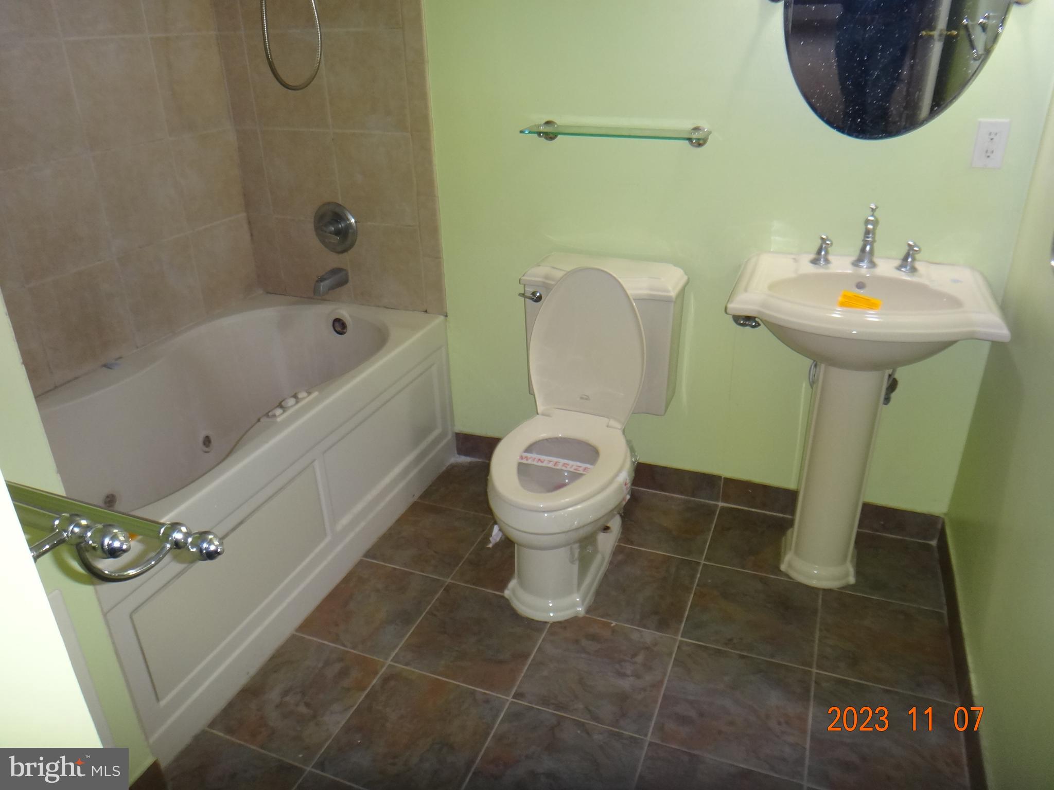 WEST LAUREL - Residential