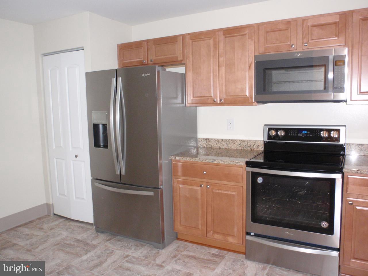 SOUTHAMPTON - Residential Lease