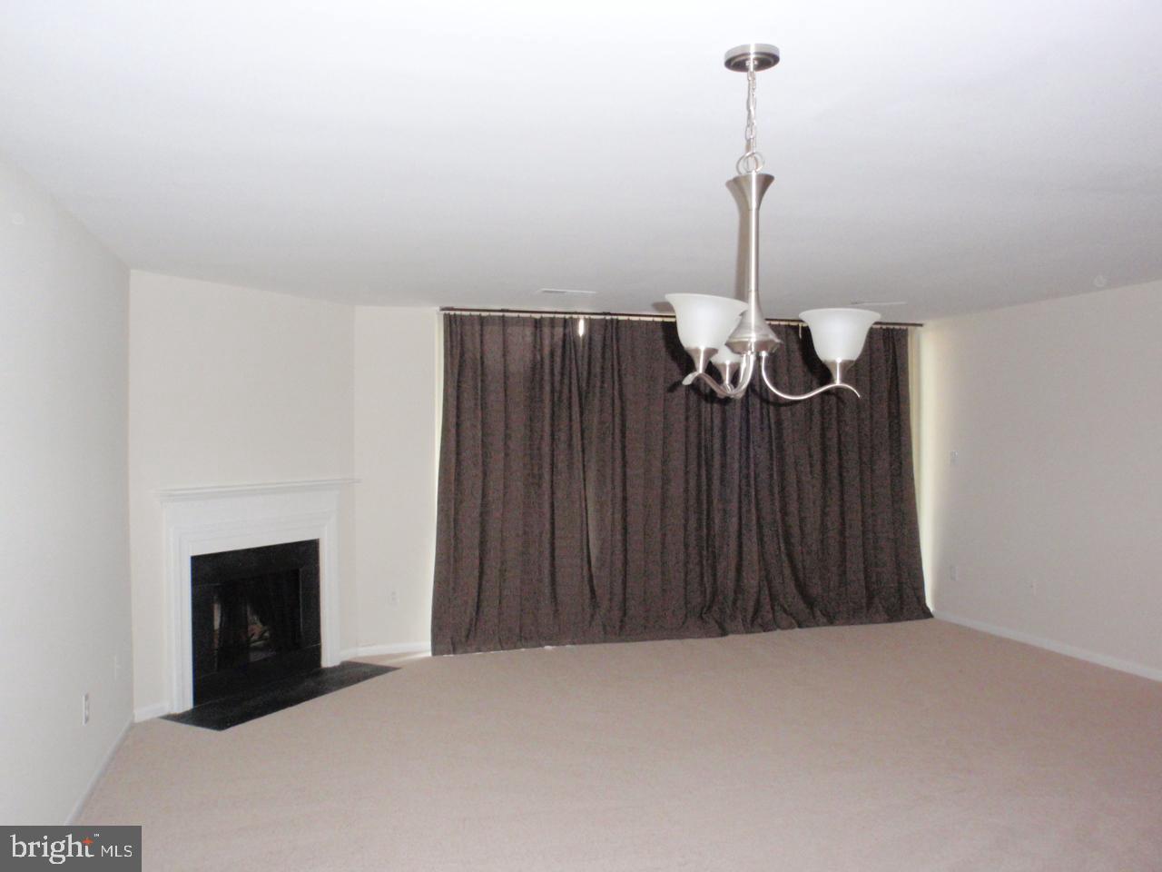 SOUTHAMPTON - Residential Lease