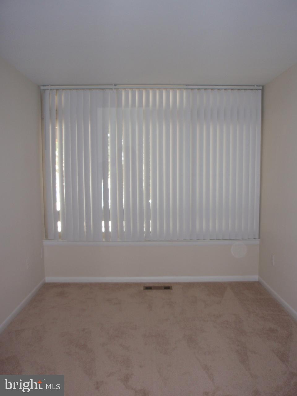 SOUTHAMPTON - Residential Lease