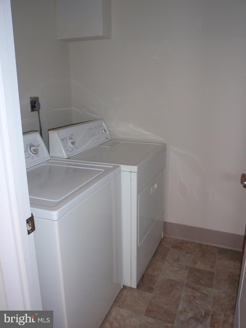 SOUTHAMPTON - Residential Lease