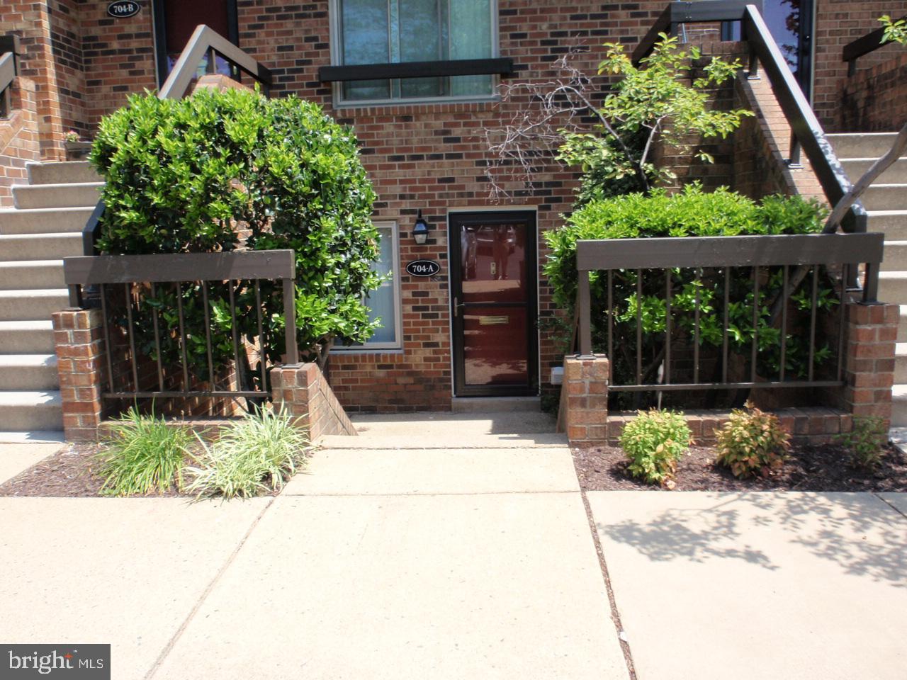 SOUTHAMPTON - Residential Lease