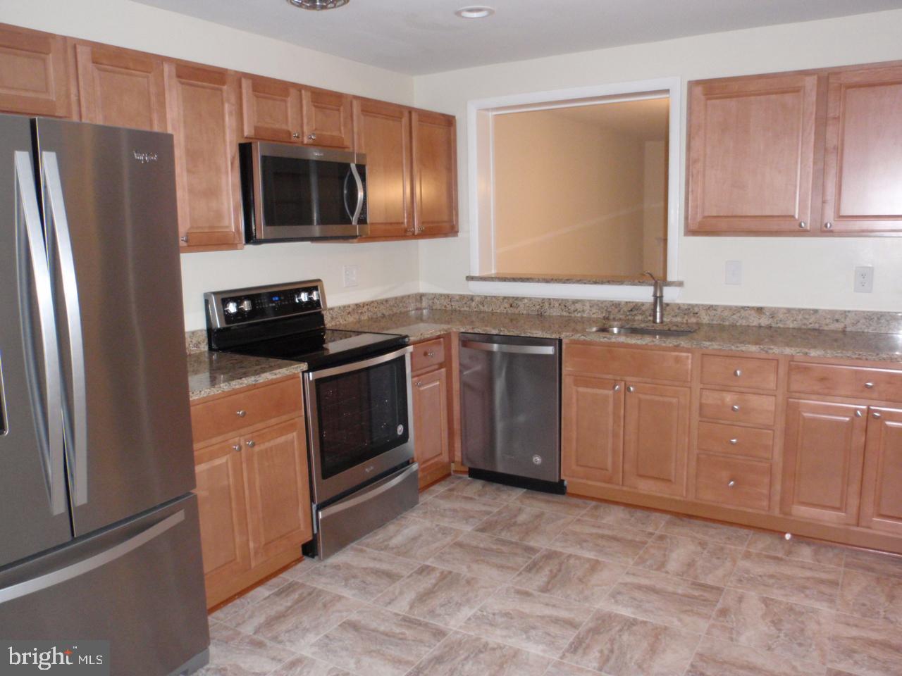 SOUTHAMPTON - Residential Lease