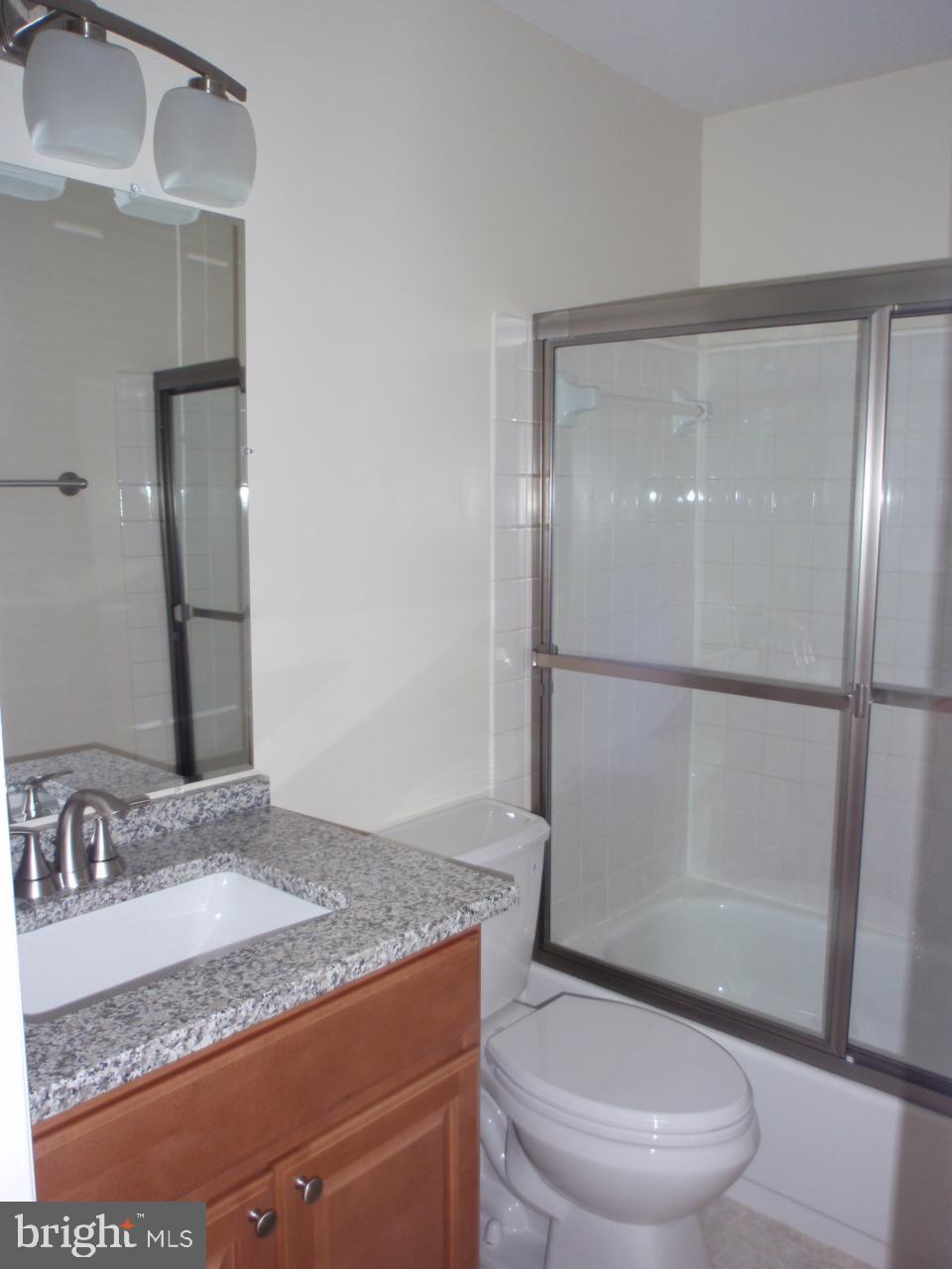 SOUTHAMPTON - Residential Lease