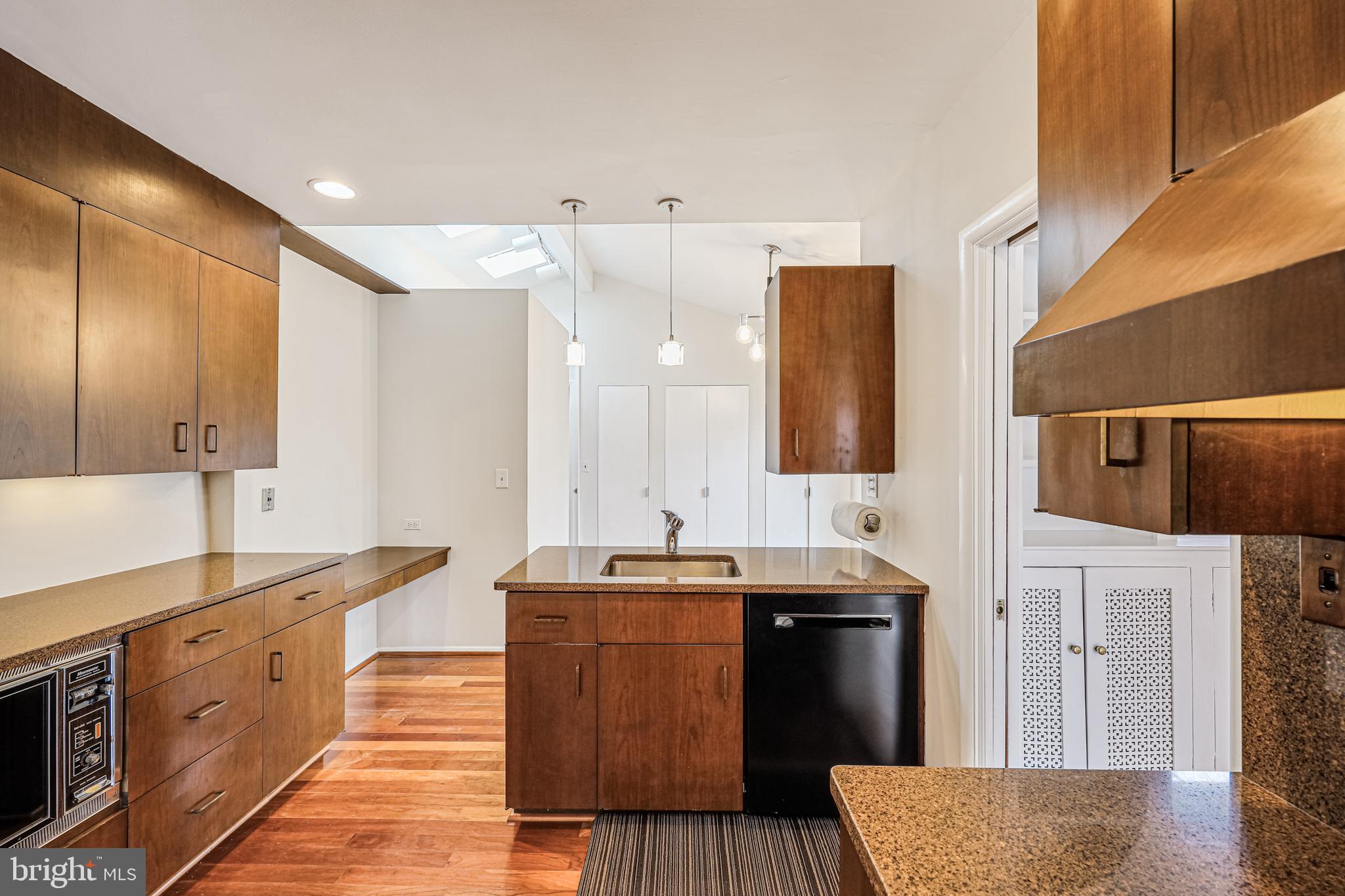 THORNLEIGH - Residential