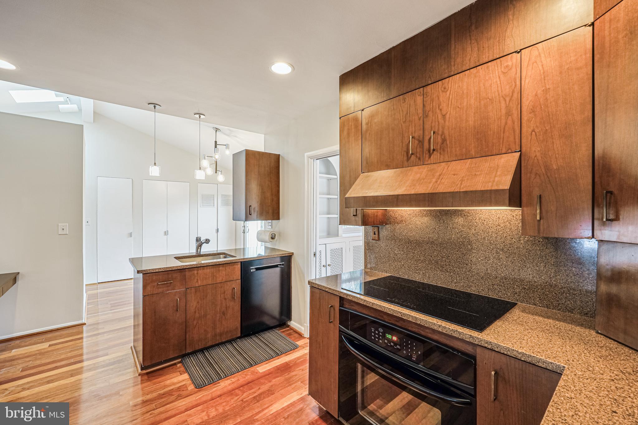 THORNLEIGH - Residential