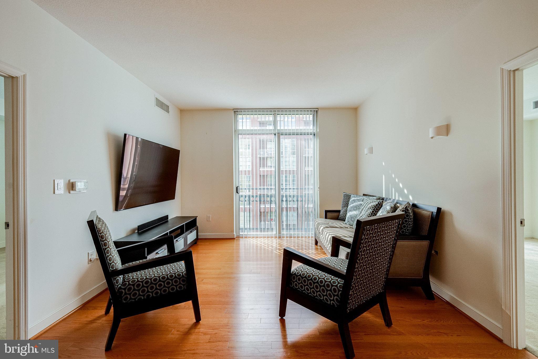 ONE NATIONAL HARBOR CONDOMINIUM - Residential