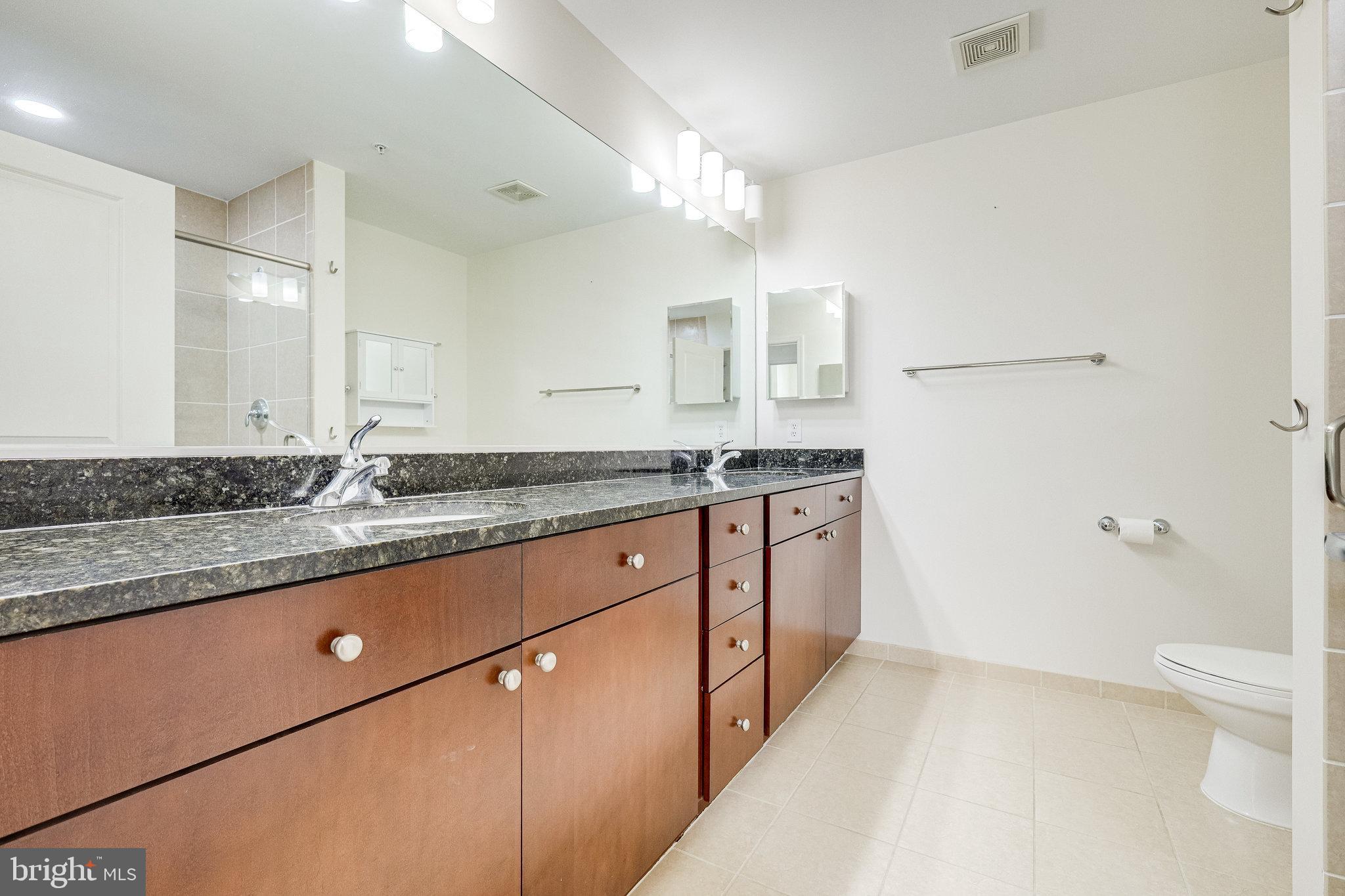 ONE NATIONAL HARBOR CONDOMINIUM - Residential