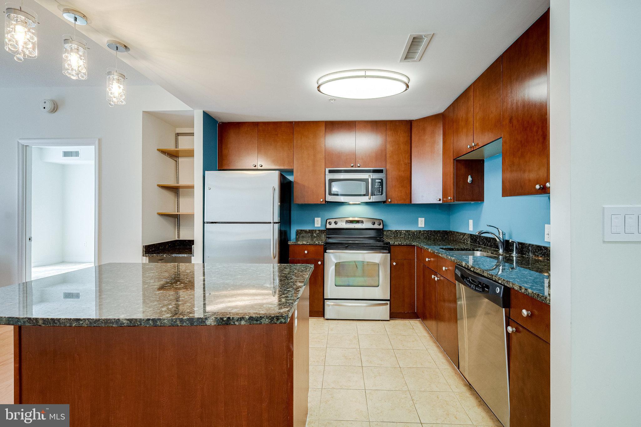 ONE NATIONAL HARBOR CONDOMINIUM - Residential