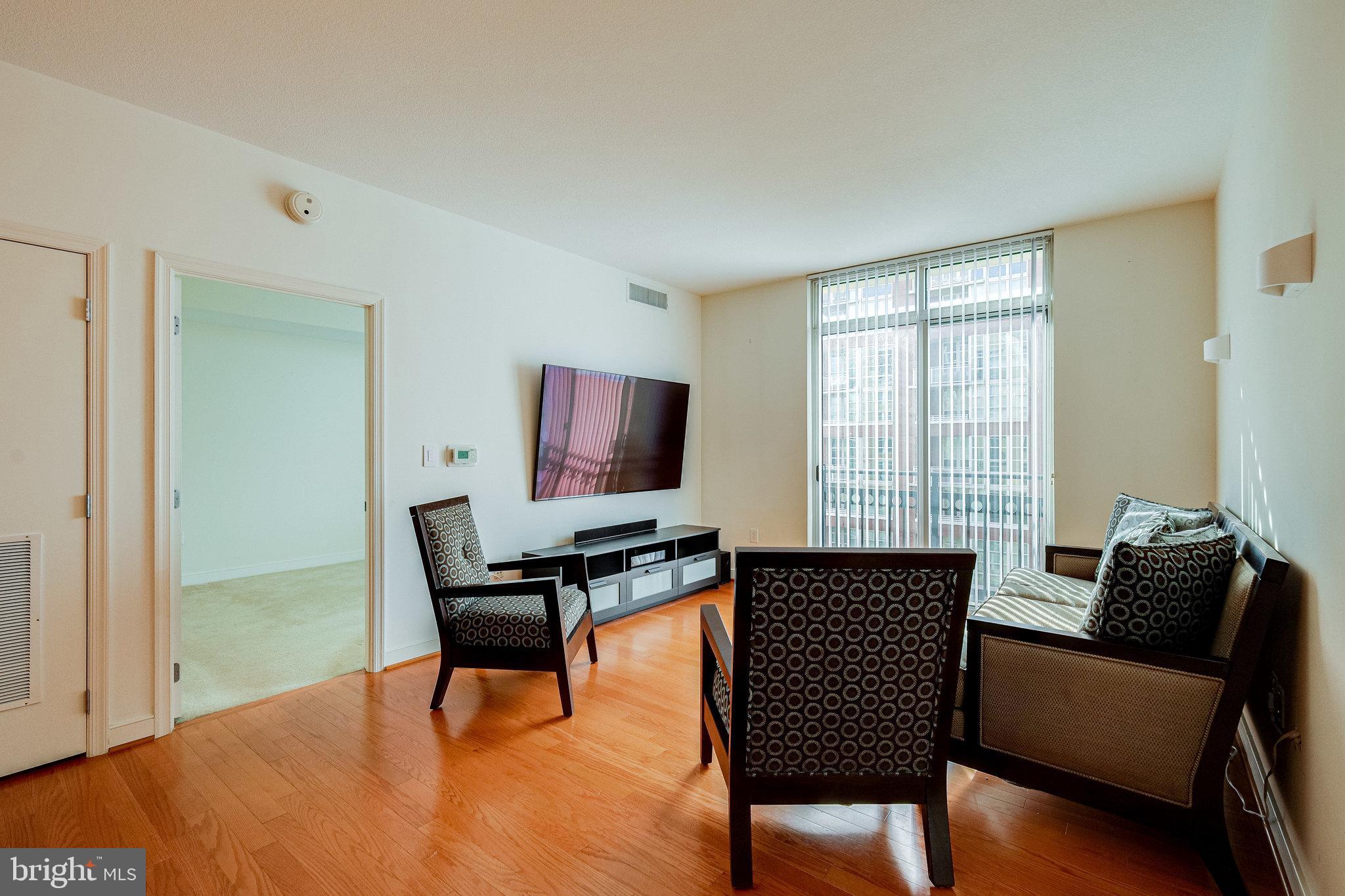 ONE NATIONAL HARBOR CONDOMINIUM - Residential