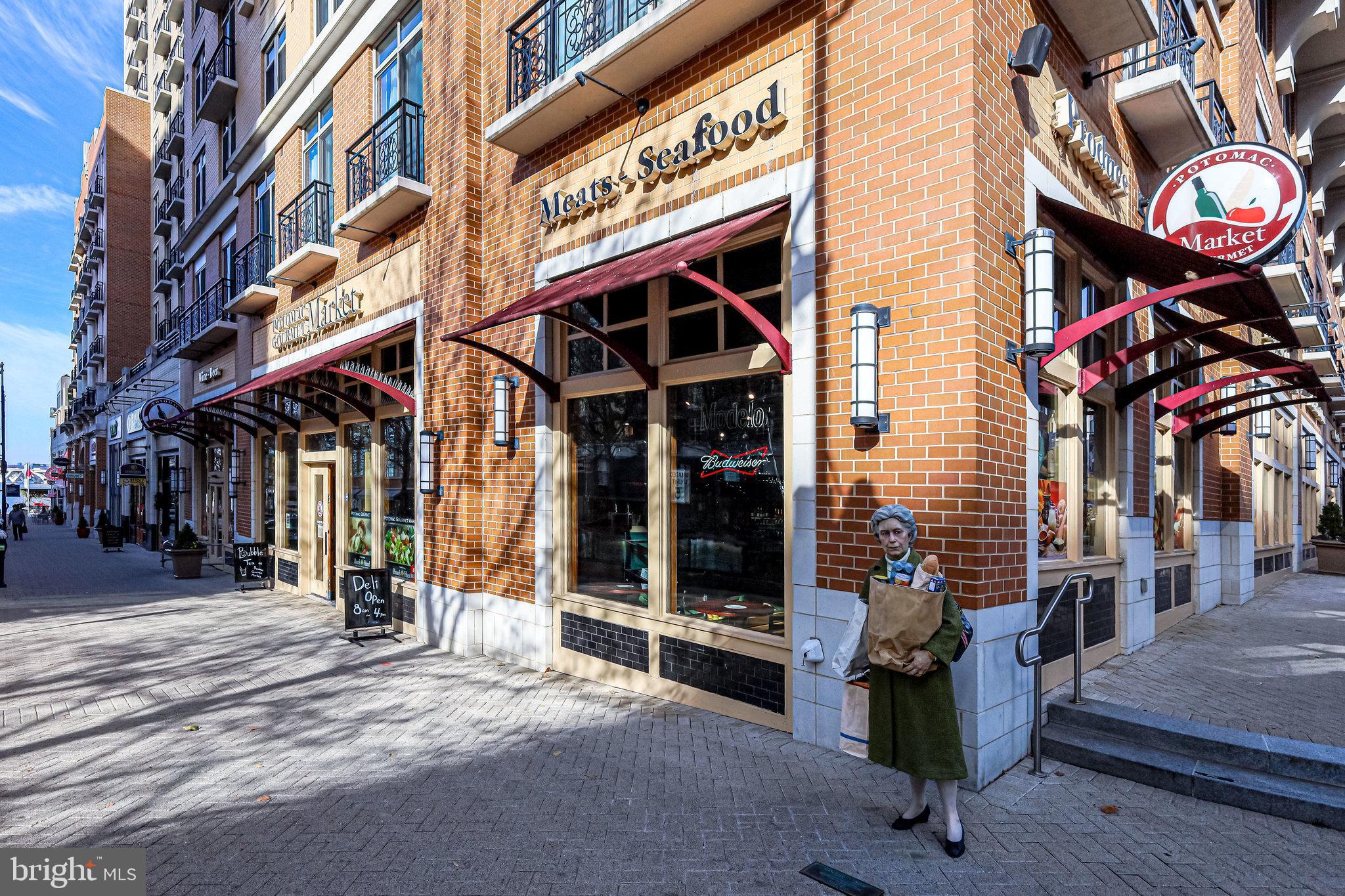 ONE NATIONAL HARBOR CONDOMINIUM - Residential