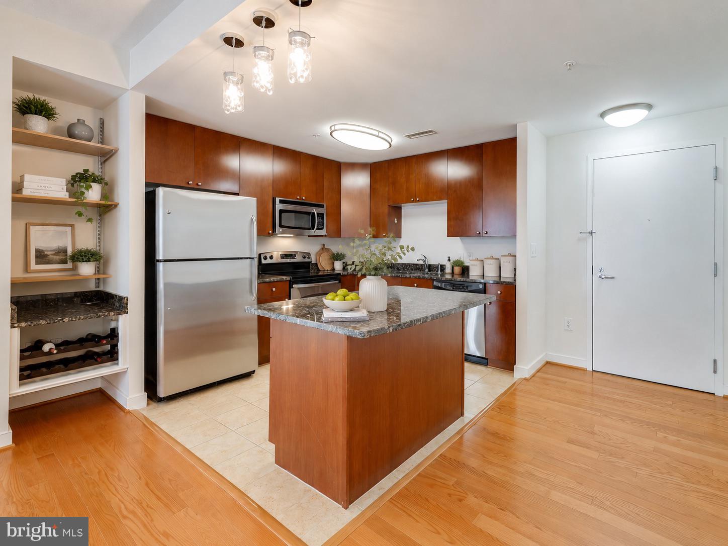 ONE NATIONAL HARBOR CONDOMINIUM - Residential