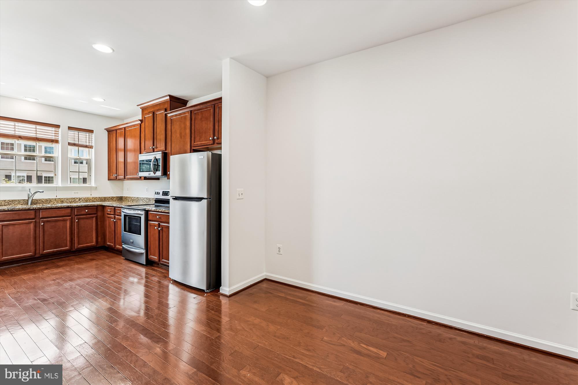 HERITAGE CROSSING CONDOMINIUM - Residential