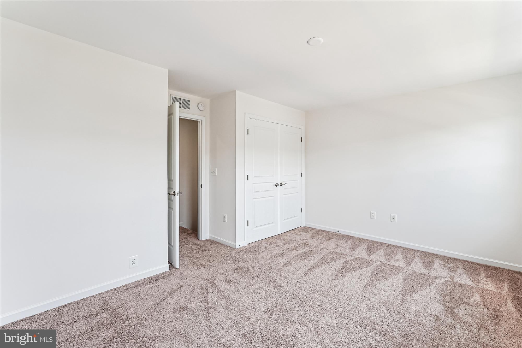 HERITAGE CROSSING CONDOMINIUM - Residential