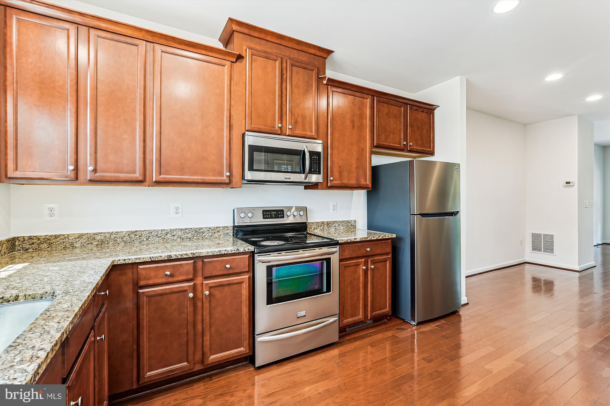 HERITAGE CROSSING CONDOMINIUM - Residential