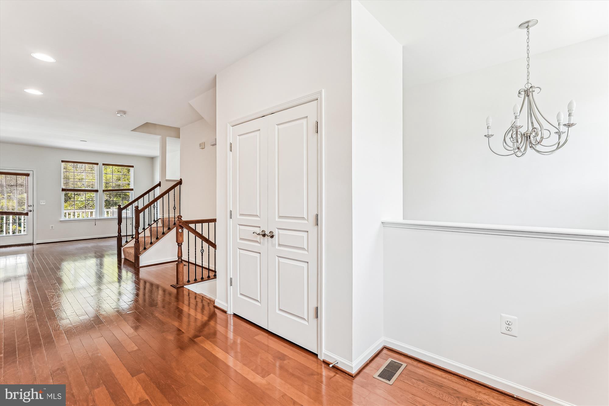 HERITAGE CROSSING CONDOMINIUM - Residential