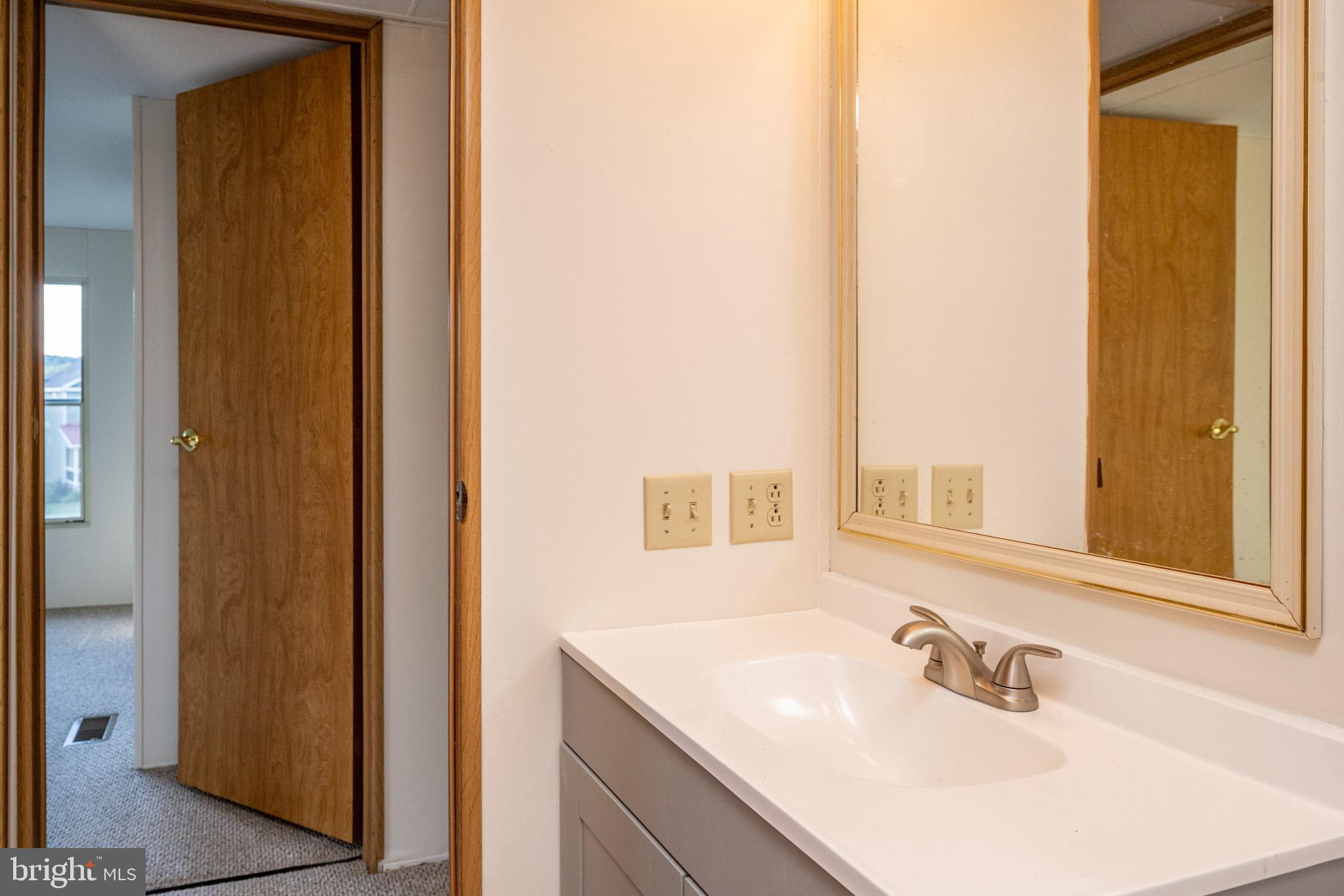 HAZELHURST - Residential