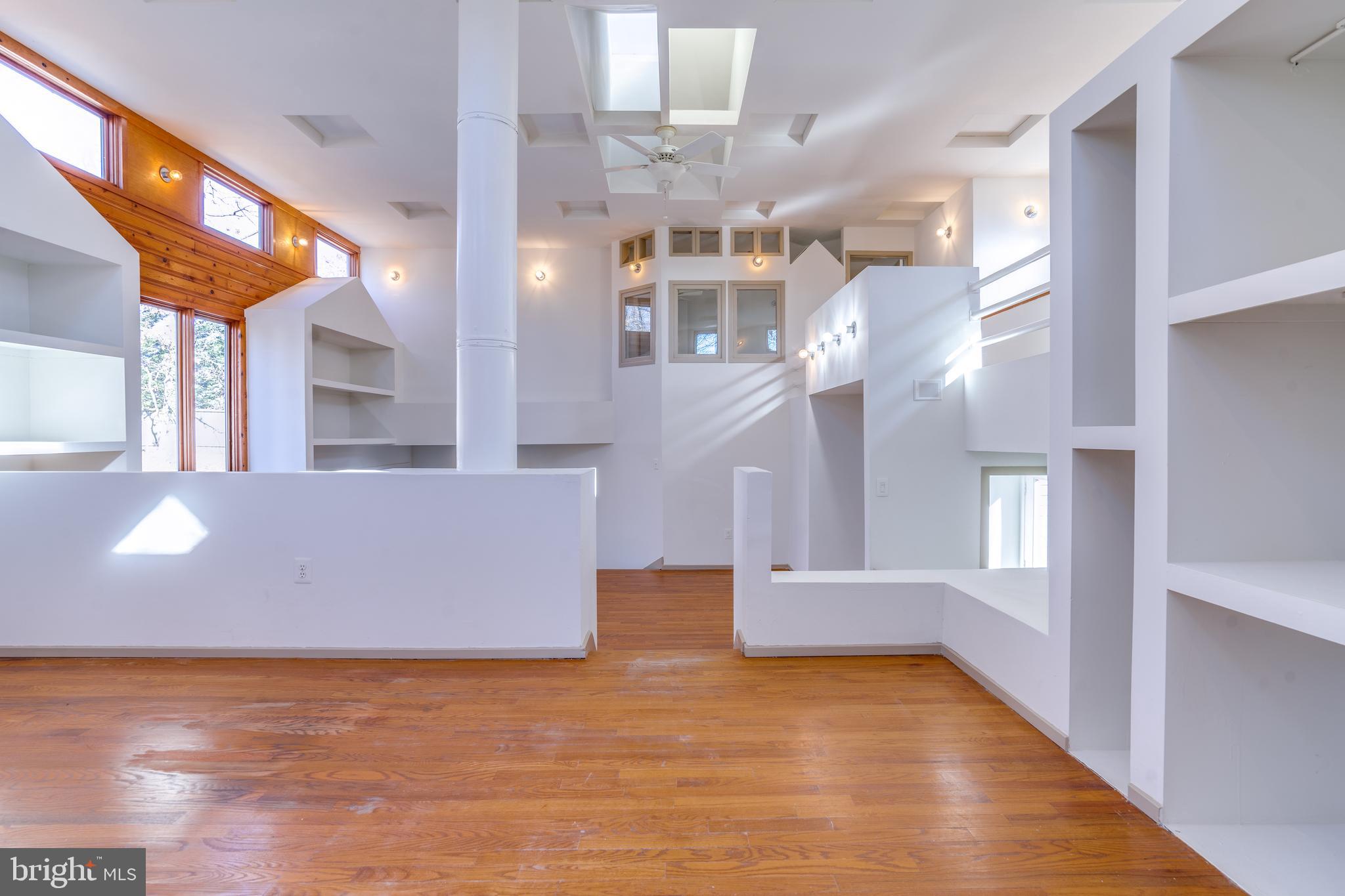 FAIR OAKS ESTATES - Residential Lease