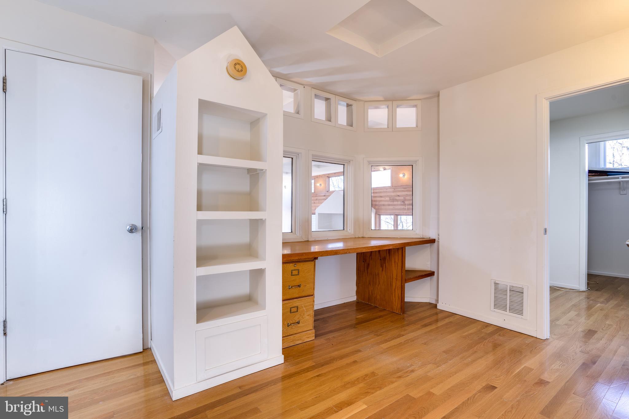 FAIR OAKS ESTATES - Residential Lease