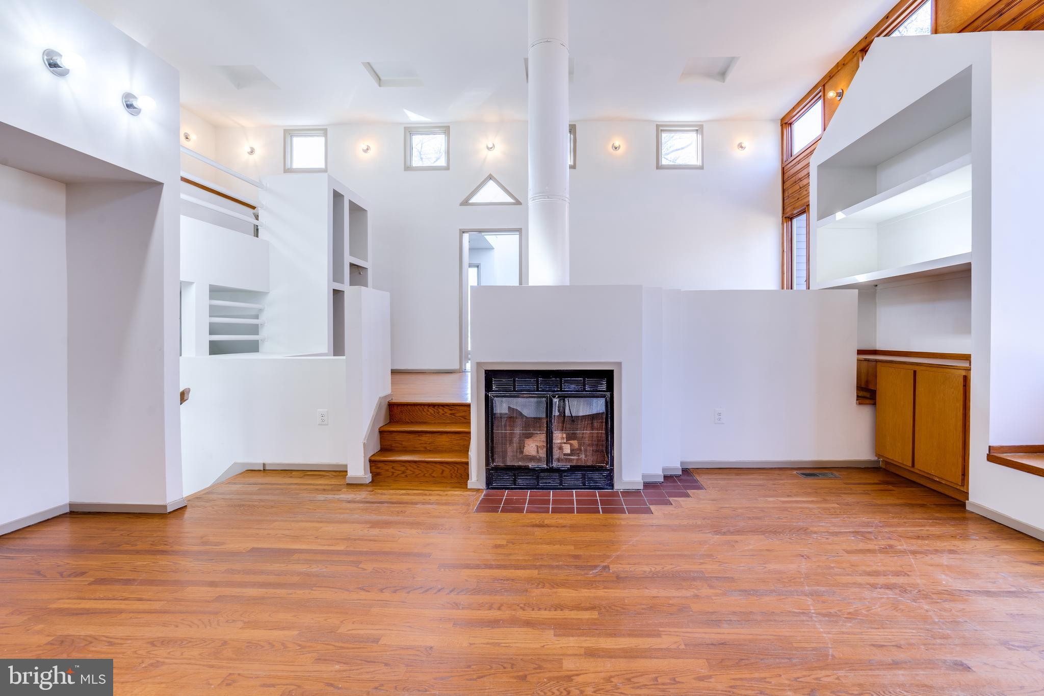 FAIR OAKS ESTATES - Residential Lease