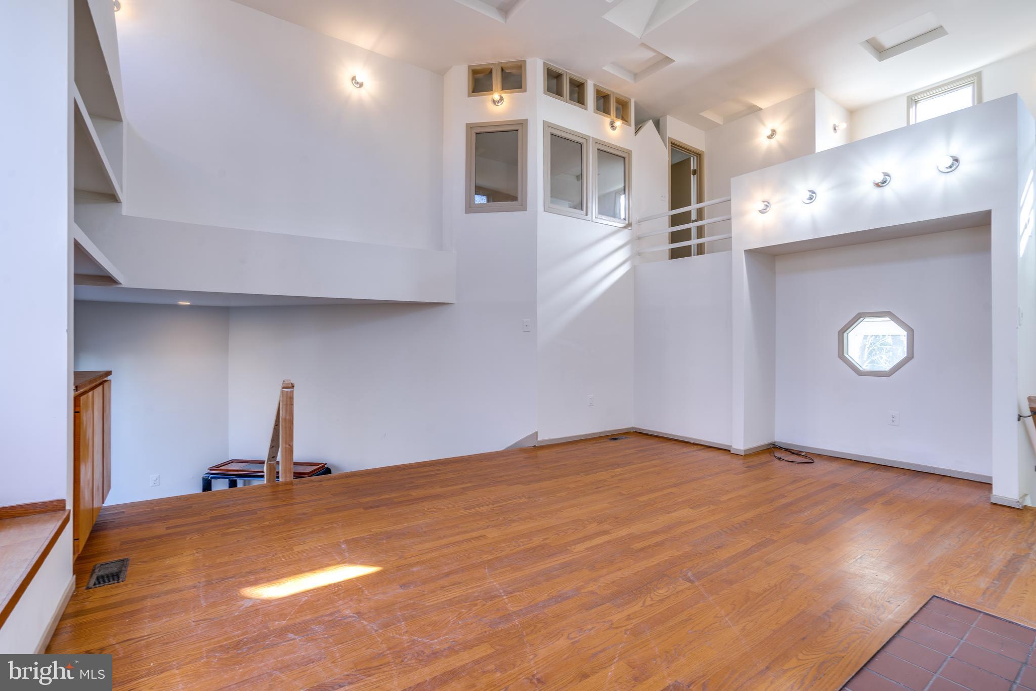 FAIR OAKS ESTATES - Residential Lease