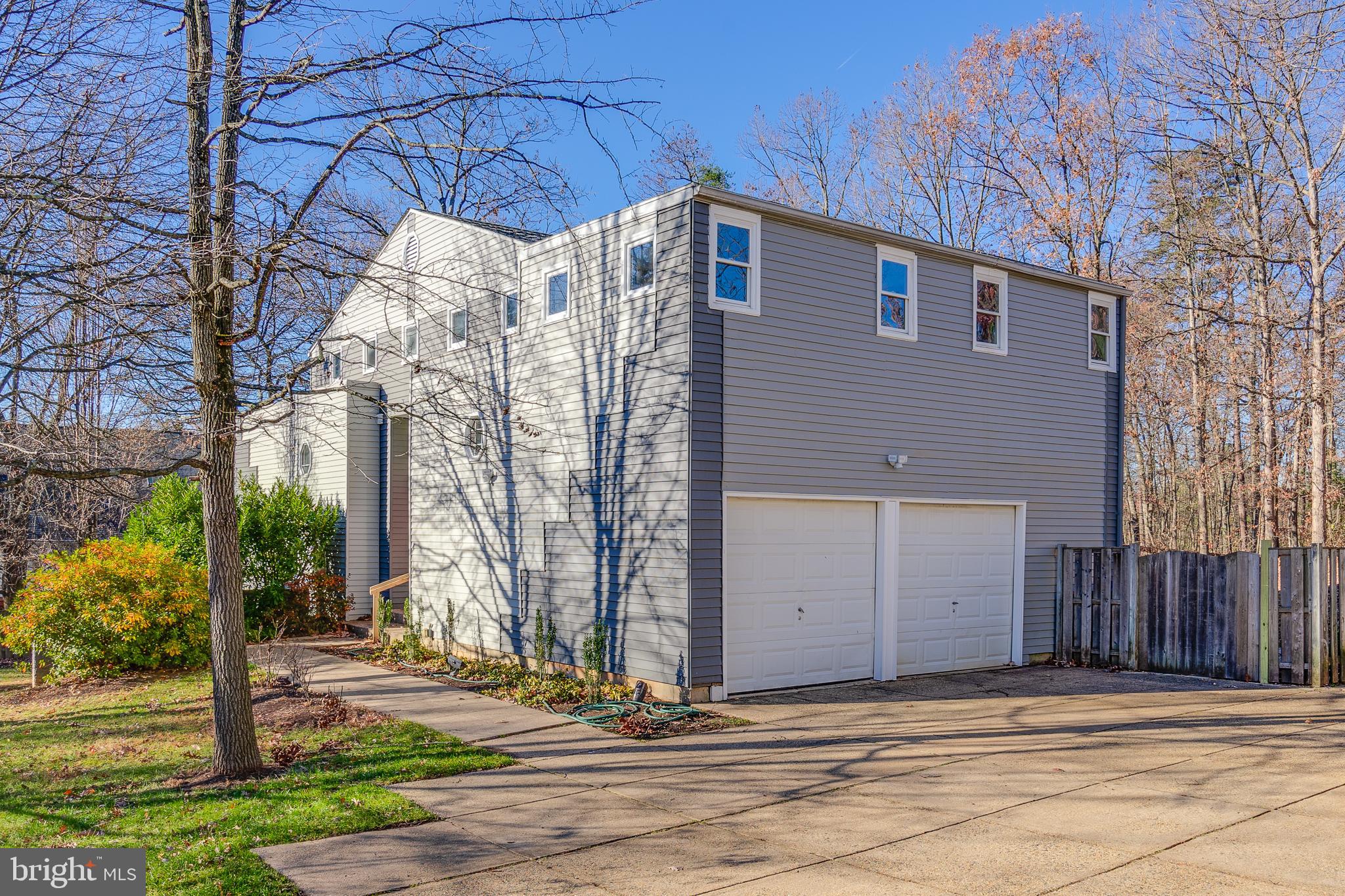 FAIR OAKS ESTATES - Residential Lease