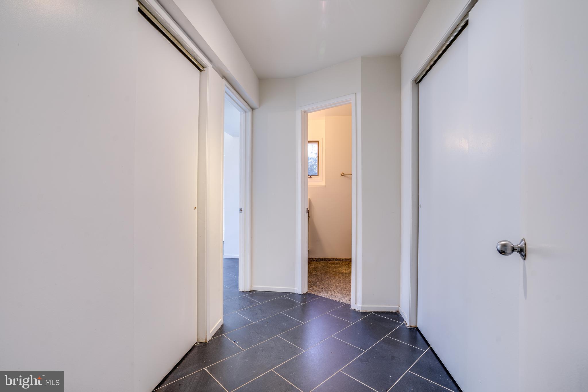 FAIR OAKS ESTATES - Residential Lease