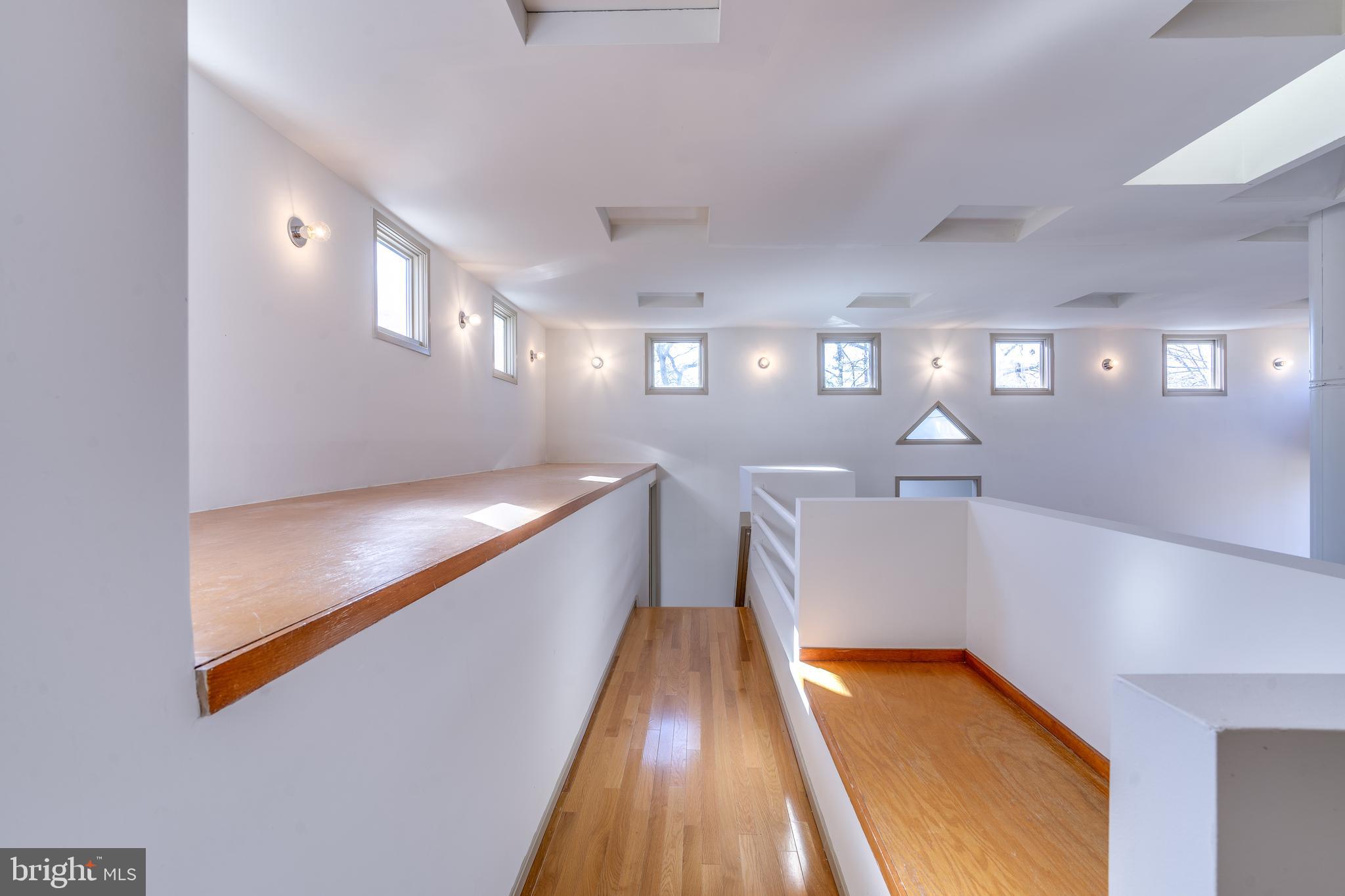 FAIR OAKS ESTATES - Residential Lease