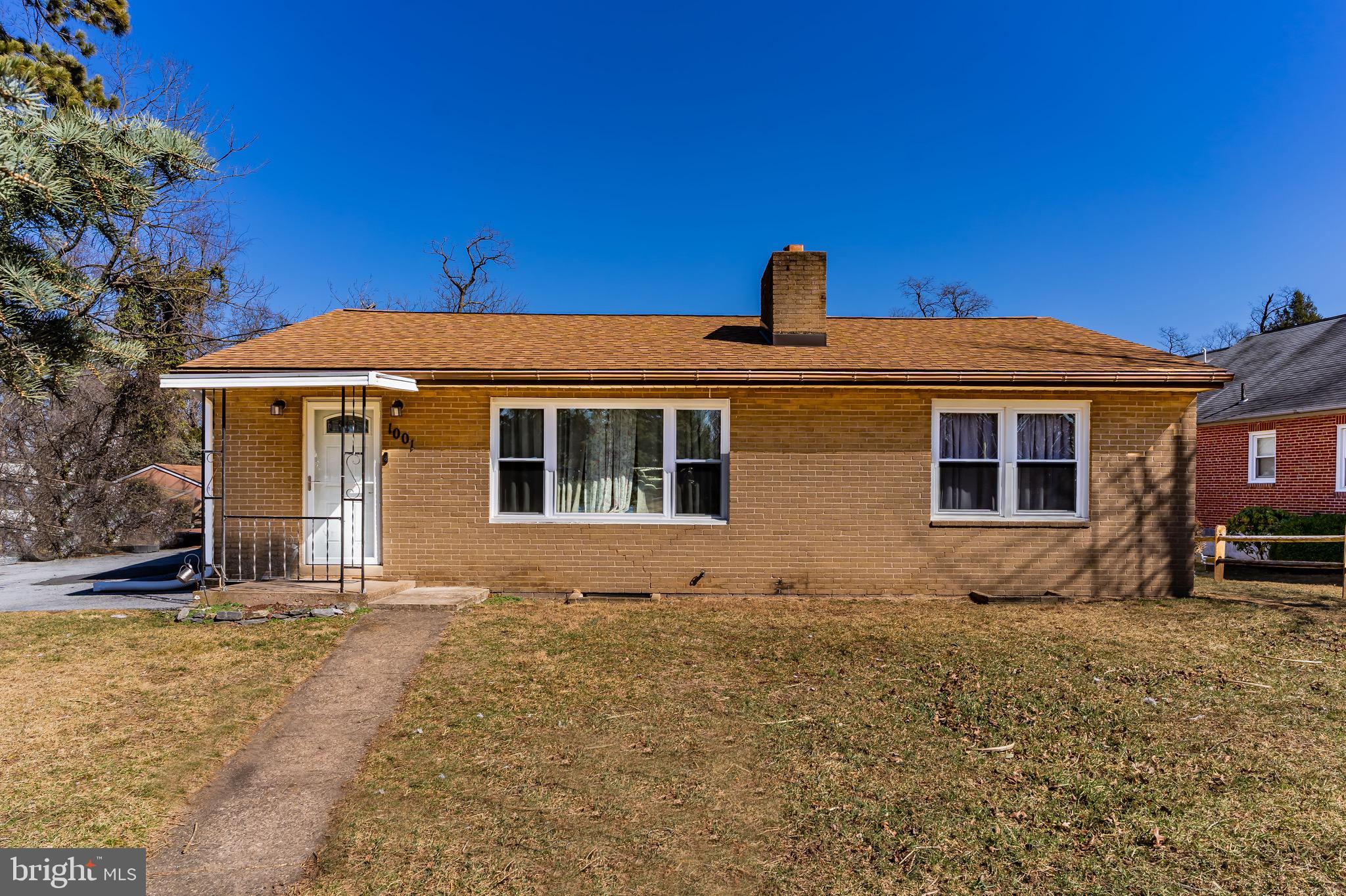 This beautifully updated brick home offers three bedrooms, one bathroom, and a desirable location on nearly half an acre. Enjoy peace of mind with a newer roof, windows, gas furnace, and flooring. The home also features a new sewer hookup, ensuring modern convenience. This property has plenty of outdoor space and is perfect for relaxation and entertaining. Don’t let this great home pass you by!
Updates:
New Gas Furnace/AC - 2025
Roof - 2022
Bathroom Remodel - 2022
Windows & Door - 2022
Hot Water Heater - 2021
Water Pressure Tank - 2020
Sewer Hooked Up - 2021 - Paid Off