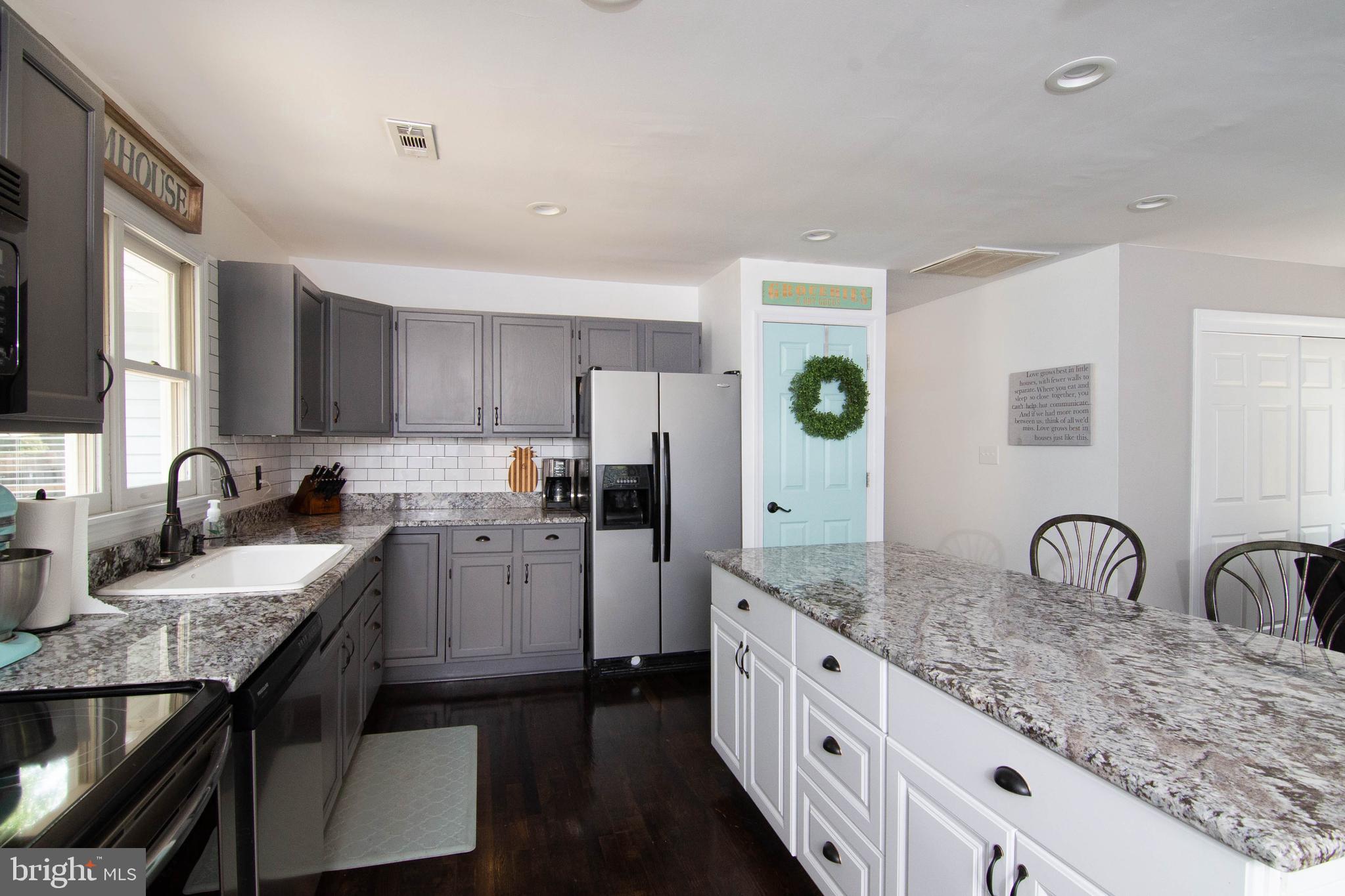 KENT ISLAND ESTATES - Residential Lease