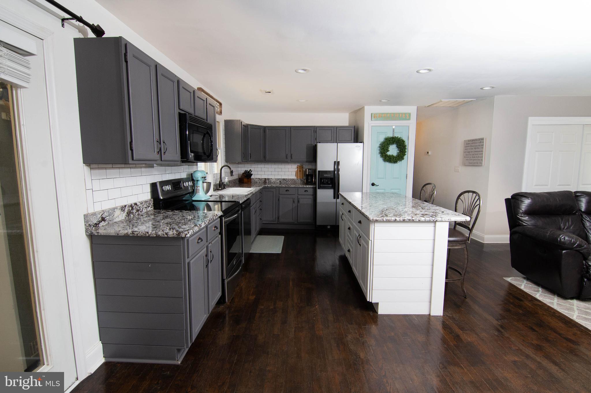 KENT ISLAND ESTATES - Residential Lease