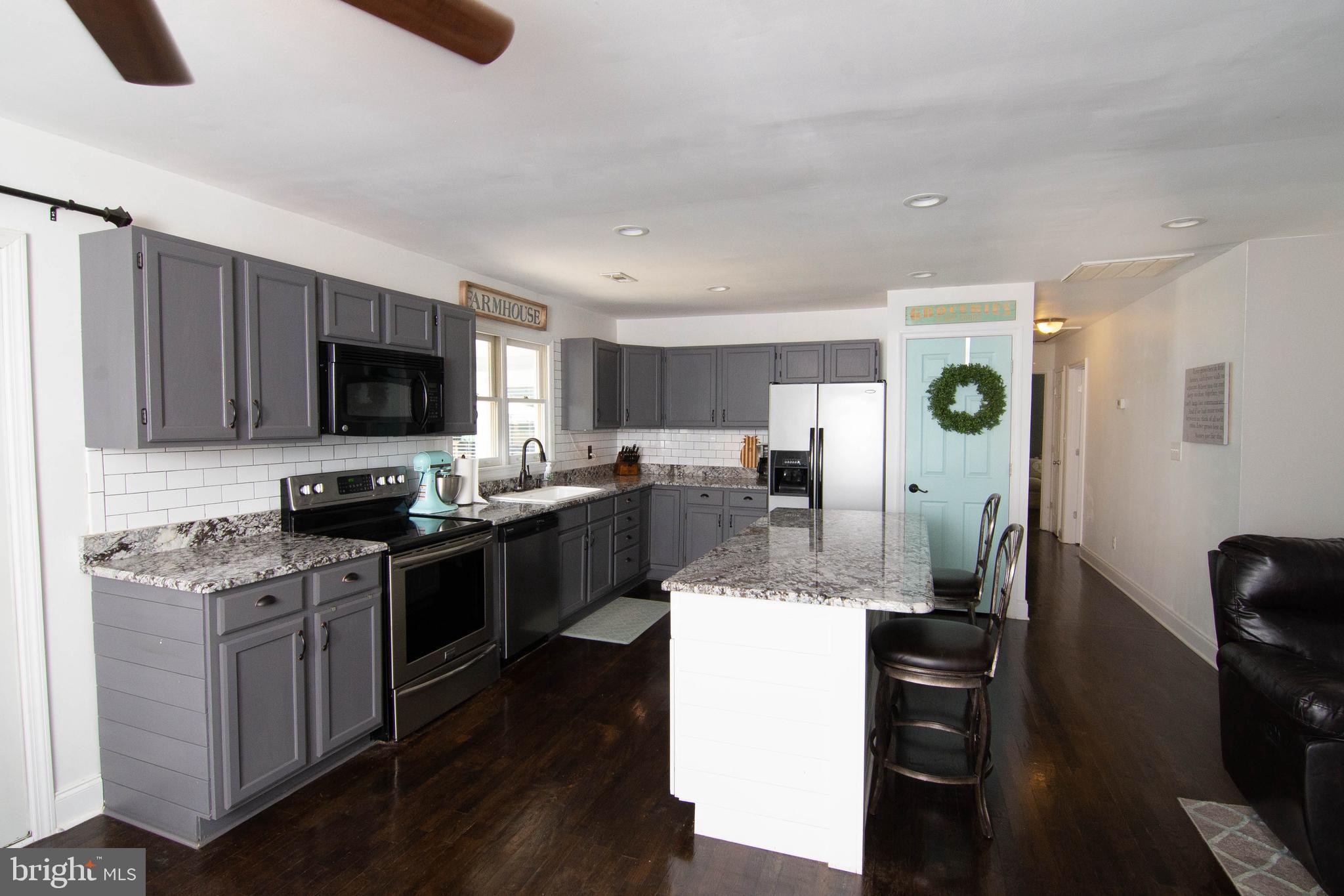 KENT ISLAND ESTATES - Residential Lease