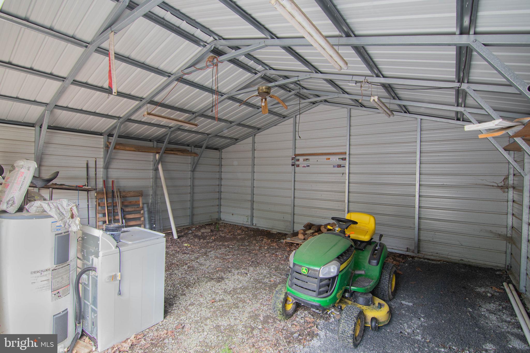 KENT ISLAND ESTATES - Residential Lease