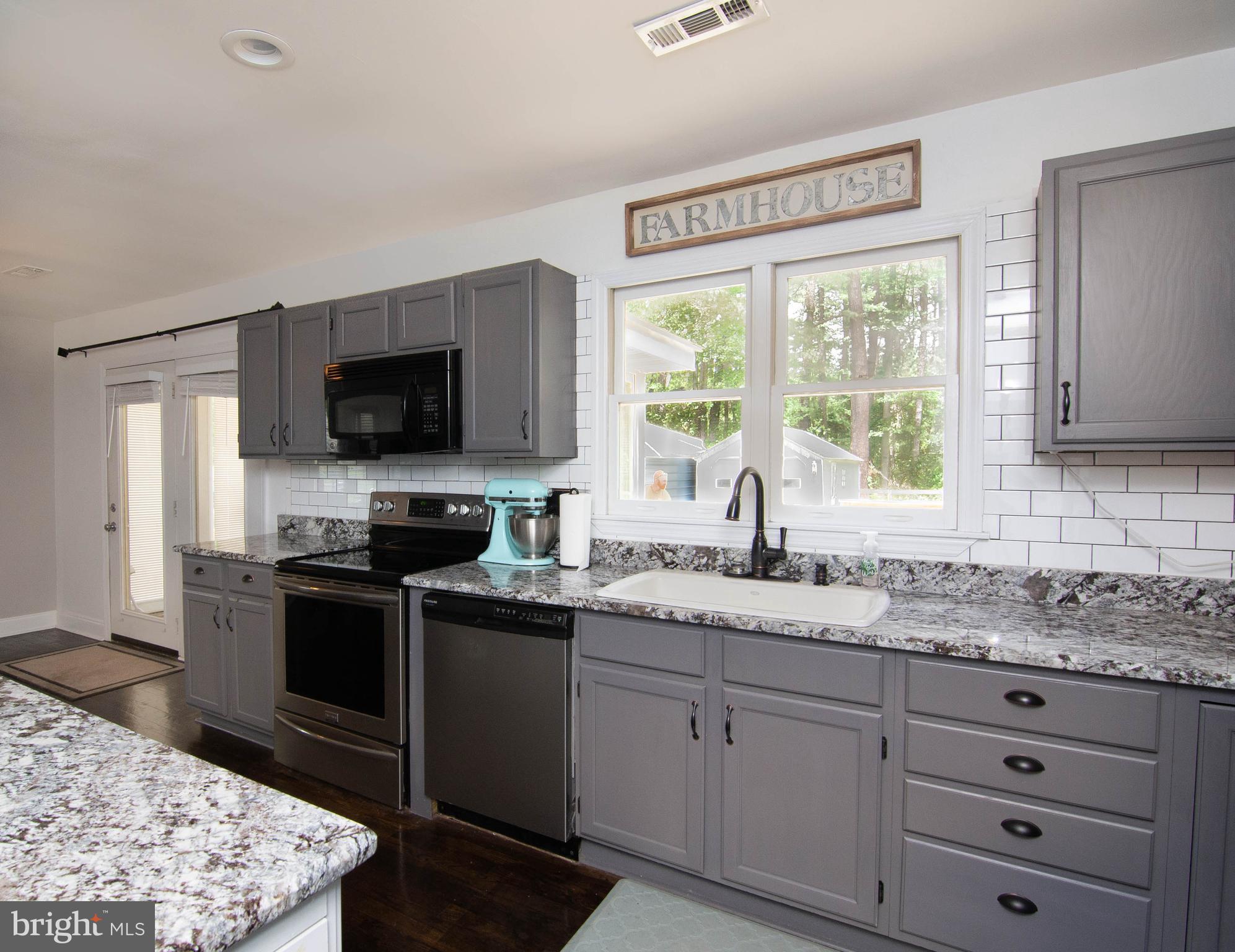 KENT ISLAND ESTATES - Residential Lease