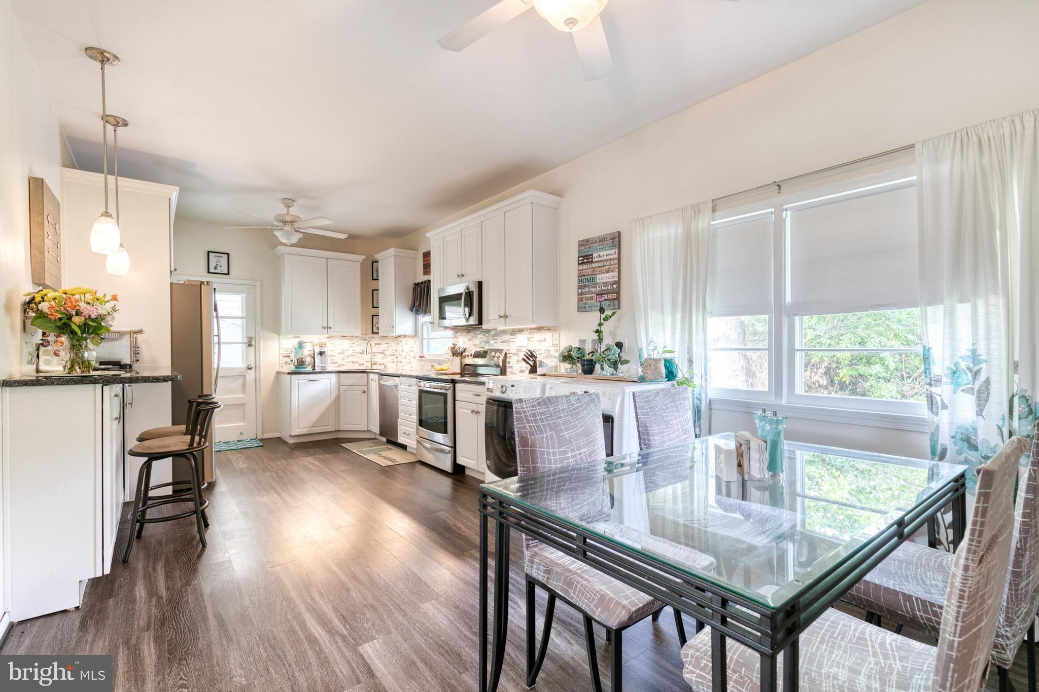 CALVERTON - Residential